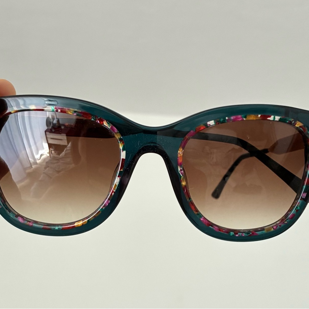 Thierry Lasry Savvy Green and rainbow Tortoise Sunglasses - Picture 3 of 4
